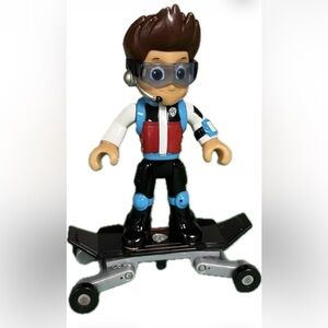 Paw patrol Ryder with skateboard.  Mission Paw Hero Ryder. RARE.